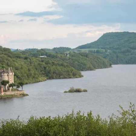 Campingplatz Zecamping 3 Vue Lac Et Canoe Kayak Au Coeur Des Volcans Dauvergne 3*