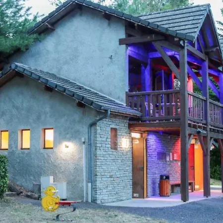 3 Etoiles - Ccaidff * Beaulieu (Cantal)