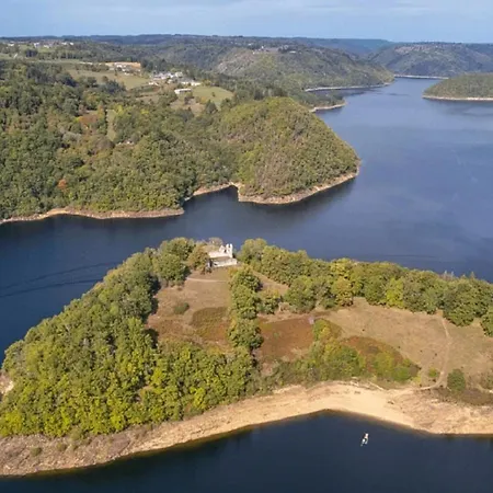 Campingplatz Zecamping 3 Vue Lac Et Canoe Kayak Au Coeur Des Volcans Dauvergne 3*