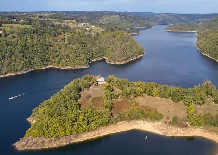 3 Etoiles - Ccaidff * Beaulieu (Cantal)