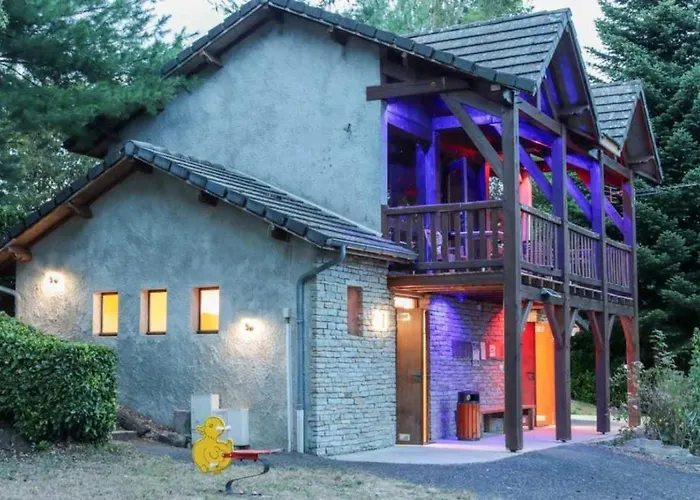 3 Etoiles - Ccaidff * Beaulieu (Cantal)