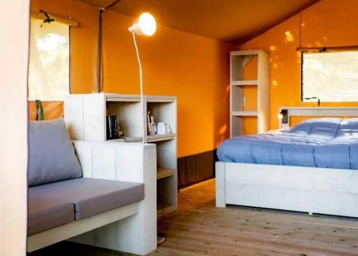 3 Etoiles - Ccaidff * Beaulieu (Cantal)