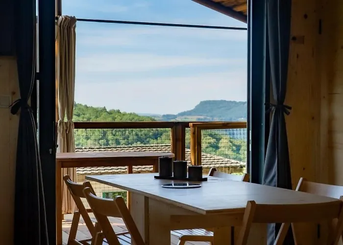 3 Etoiles - Ccaidff Beaulieu (Cantal)